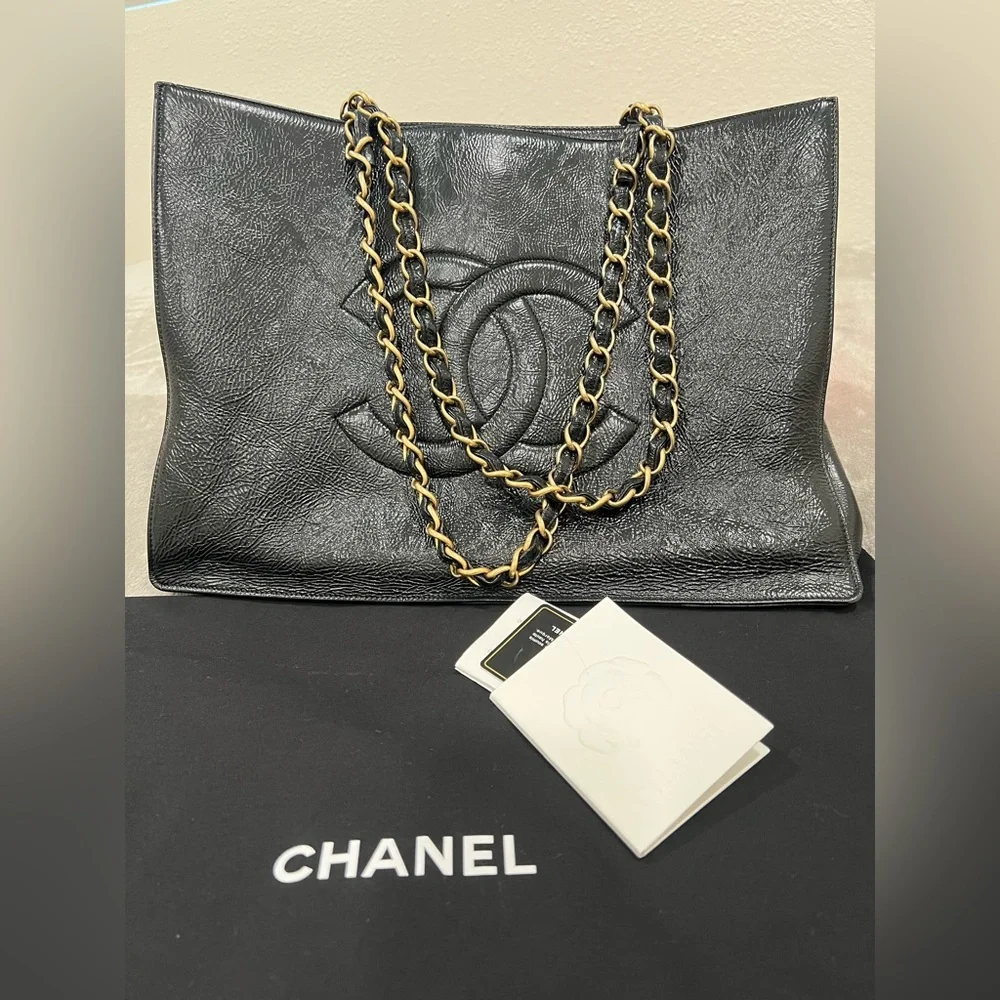CHANEL Paris-31 Rue Cambon Timeless CC Large Shopper Bag Shiny Aged Calfskin - Picture 1 of 6